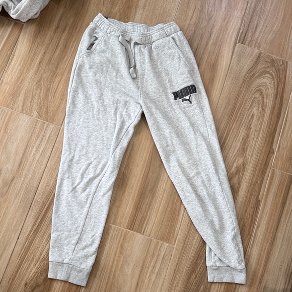 Puma Light Gray Tracksuit with Logo - Picture 7 of 7